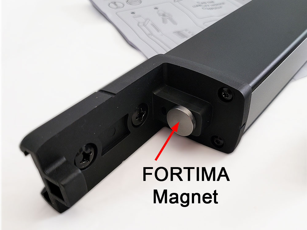 Locinox FortiMa Child or Pool Safety Gate Latch Strong Magnet for Square Gate Frame