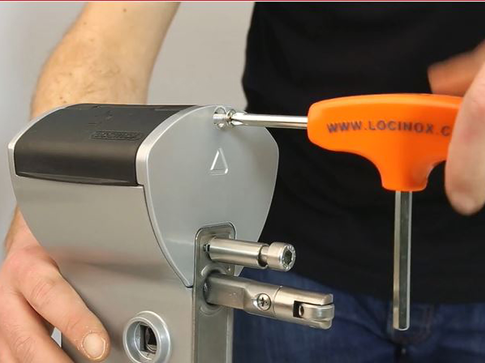 Locinox LFKQ FREE VINCI Surface-Mounted Mechanical Latchbolt Lock