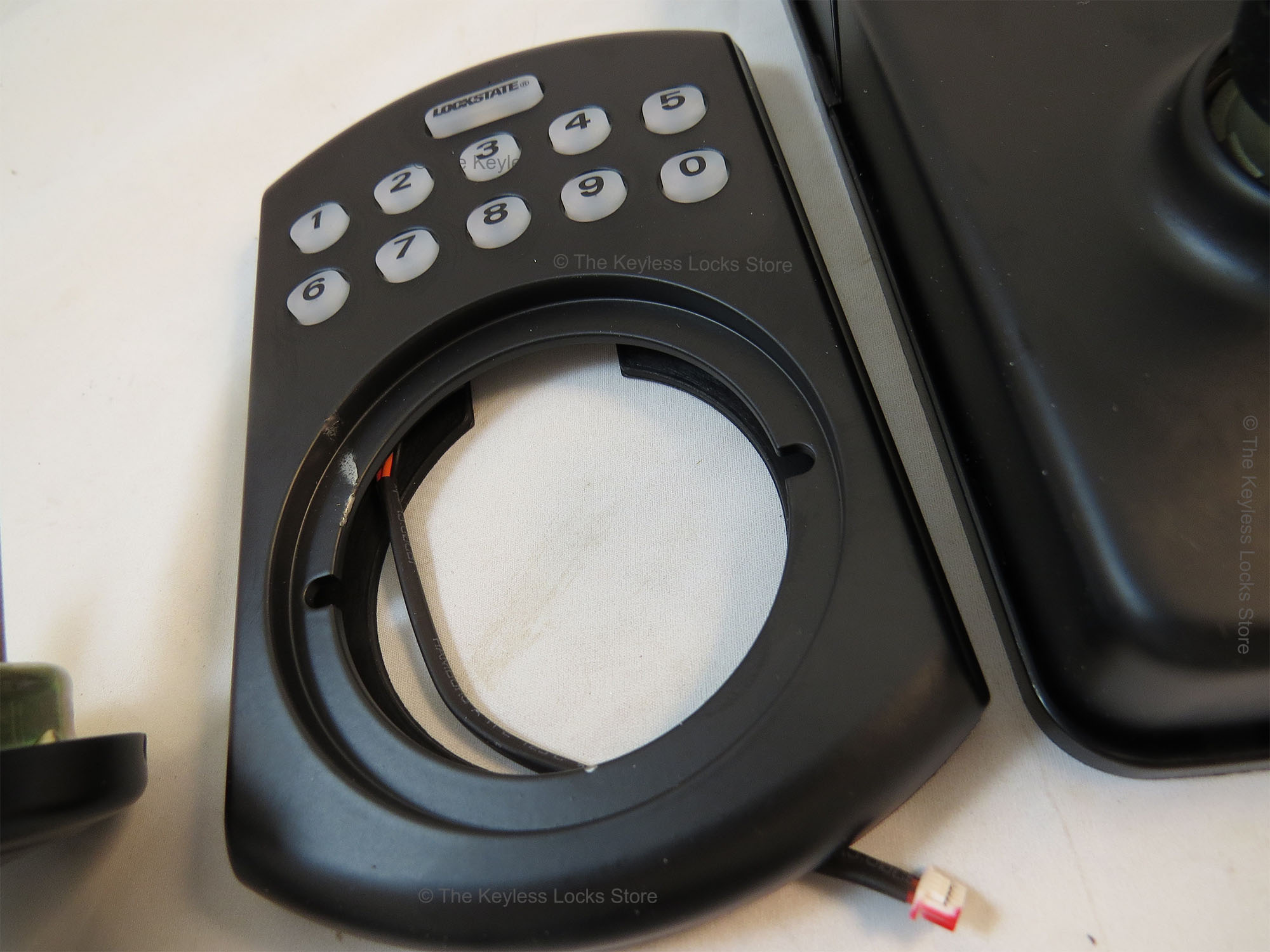 RemoteLock OE-550L WiFi Residential Lever-Handle Latchbolt Keypad Lock